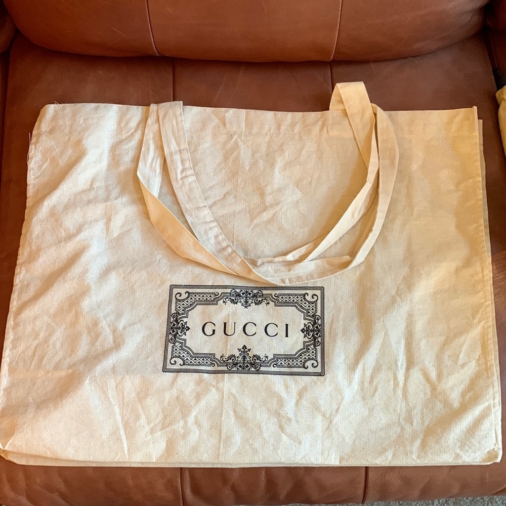 Authentic Gucci Shopping Bag